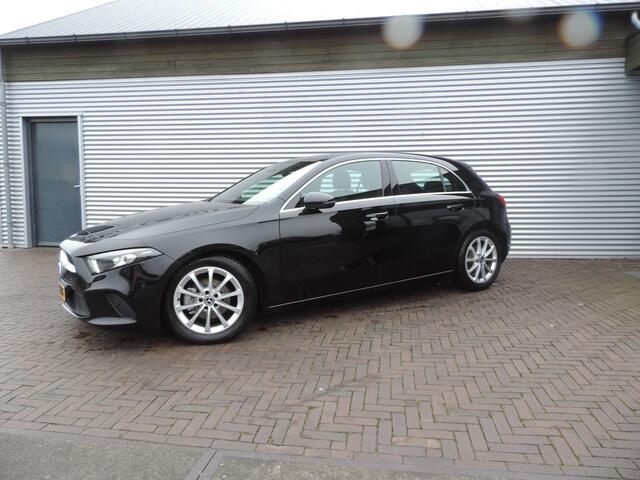 Mercedes-Benz A-KLASSE 180 Business Solution Luxury sfeer licht
