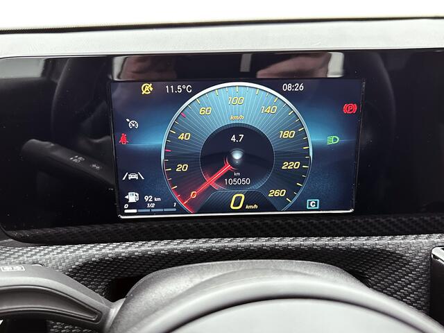 Mercedes-Benz A-KLASSE 180 Achteruitrijcamera | Licht- en zicht pakket | Lichtmetalen Velgen. Inclusief 24 maanden Mercedes-Benz Certified garantie voor Europa.