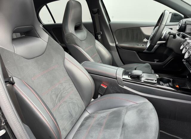 Mercedes-Benz A-KLASSE 180 B.S. AMG edition Aut. Pano | Camera | NL auto