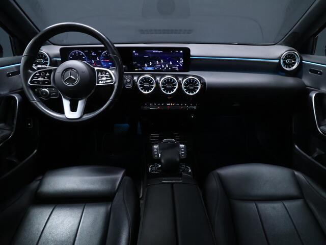 Mercedes-Benz A-KLASSE 250 e Business Solution Luxury Limited [TREKHAAK, CRUISE CONTROL, SFEERVERLICHTING, BLUETOOTH TELEFOON, ACHTERUITRIJCAMERA, PDC V+A, STOELVERWARMING, NIEUWSTAAT]