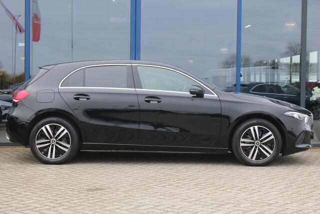Mercedes-Benz A-KLASSE 250e AUT8 Advantage TREKHAAK CAMERA STUURWIELVERWARMING NAVI DAB