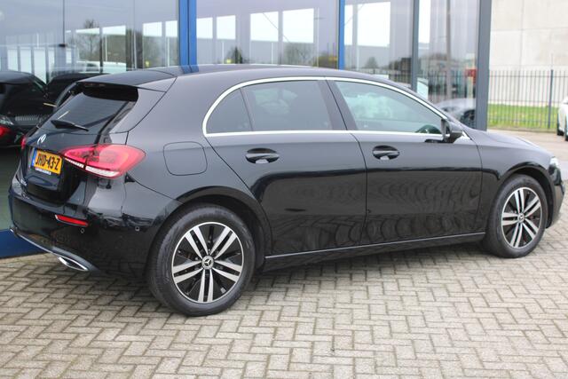 Mercedes-Benz A-KLASSE 250e AUT8 Advantage TREKHAAK CAMERA STUURWIELVERWARMING NAVI DAB
