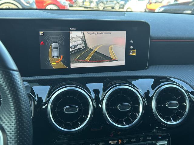Mercedes-Benz A-KLASSE 180 Business Solution AMG | Panoramadak | Navigatie | Camera | Climate Control |