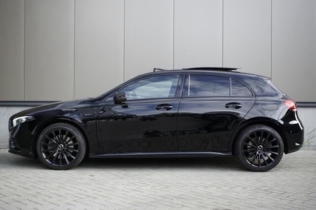 Mercedes-Benz A-KLASSE 250 e Premium | Pano | 360 camera | AMG Pakket |