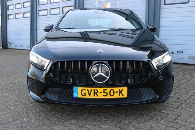 Mercedes-Benz A-KLASSE 220 Autom Xenon Navi Leder Widesreen Ecc 191PK Bj:2019