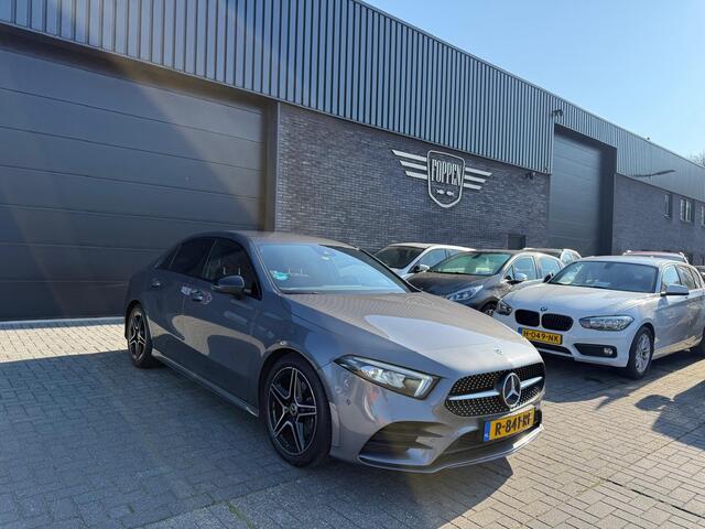 Mercedes-Benz A-KLASSE 180 AMG Line | 1E EIGENAAR | 12MND GARANTIE | LED | CAMERA | SFEER | DAB | CARPLAY | CRUISE | NAVI |