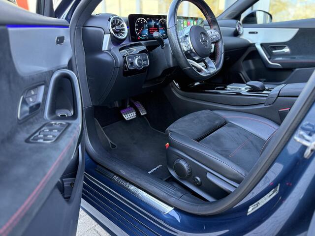 Mercedes-Benz A-KLASSE 250 e Bus. Sol. AMG Limited Night|Pano|Cam|Sfeer|Trekhaak