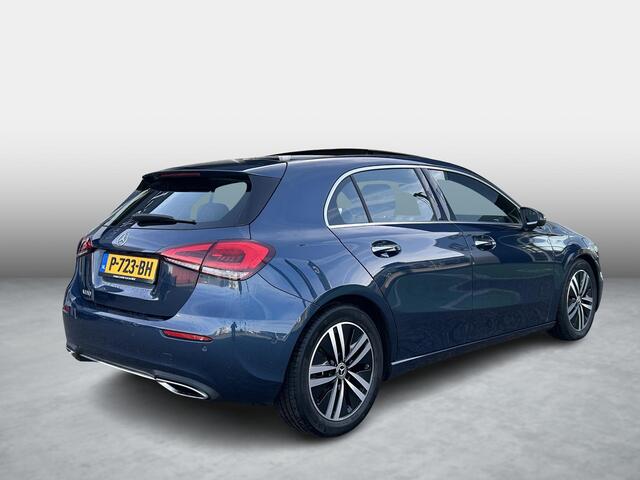 Mercedes-Benz A-KLASSE 180 Business Solution Luxury | Panoramadak | Memory | Matrix Led Koplampen