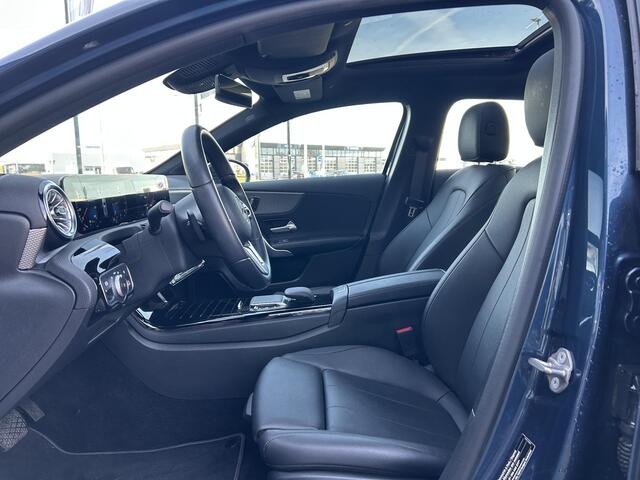 Mercedes-Benz A-KLASSE 180 Business Solution Luxury | Panoramadak | Memory | Matrix Led Koplampen