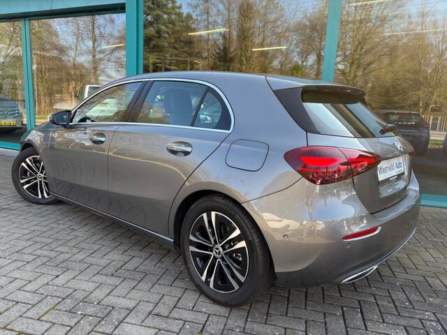 Mercedes-Benz A-KLASSE A 200 SPORT LED, Navi, CarPlay, Adaptive Cruise