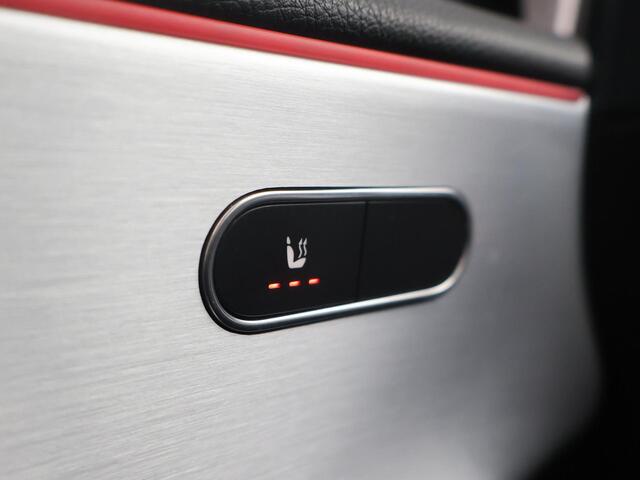 Mercedes-Benz A-KLASSE 180 AUT. AMG SPORT + MBUX | SFEERVERLICHTING | CAMERA | SPORTSTOELEN