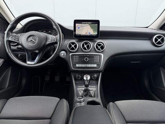 Mercedes-Benz A-KLASSE 160 Ambition Navigatie/PDC/16inch.