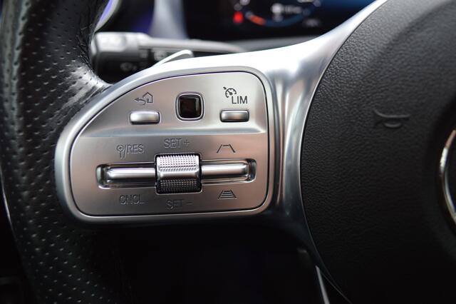 Mercedes-Benz A-KLASSE 250 e AMG Led Panorama Memory Distronic Camera Augmented Trekh Pdc