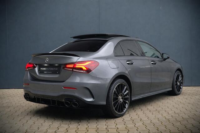 Mercedes-Benz A-KLASSE 200 Launch Edition Premium Plus AMG | Stoelverwarming | Camera | Ambiance Verlichting | Multibeam | Keyless | Memory Seats | Navigatie | Cruise Control |