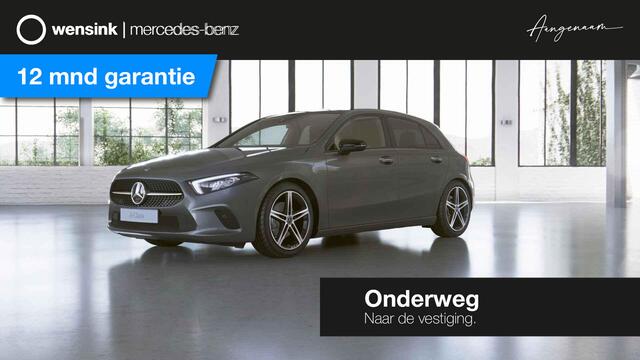 Mercedes-Benz A-KLASSE 200 Launch Edition Premium | AMG | Night | Panoramadak | Widescreen | Thermotronic |