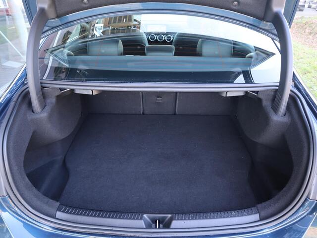 Mercedes-Benz A-KLASSE 250 e Business Solution Luxury Limited