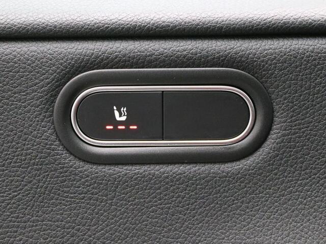 Mercedes-Benz A-KLASSE 180 Business Solution Ledkoplampen | Achteruitrijcamera | Spiegelpakket | Licht- en zicht pakket. Inclusief 24 maanden MB Certified garantie voor Europa.