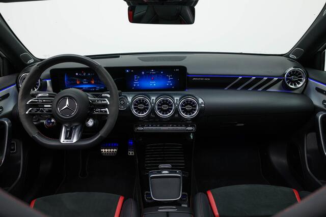 Mercedes-Benz A-KLASSE AMG 35 4MATIC |Bomvoll!|Pano|Kuipstoelen|360Camera|HUD|Memory|ACC|Dodehoek|