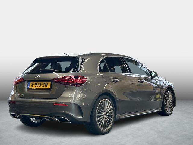 Mercedes-Benz A-KLASSE 180 AMG Line | Panoramadak | MULTIBEAM LED Koplampen | Dodehoekassistent | Advanced Sound System | Apple CarPlay | Android Auto | Augmented Reality voor Navigatie | Donkergetint Glas Achter | Sfeerverlichting | Stoelverwarming