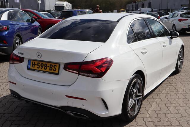 Mercedes-Benz A-KLASSE 180 Business Solution AMG Virtual Cockpit, Navigatie, Cruise control, Camera, Stoelverwarming, Apple Carplay