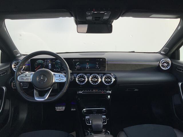 Mercedes-Benz A-KLASSE 220 4MATIC Premium Plus