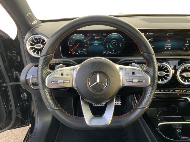 Mercedes-Benz A-KLASSE 220 4MATIC Premium Plus
