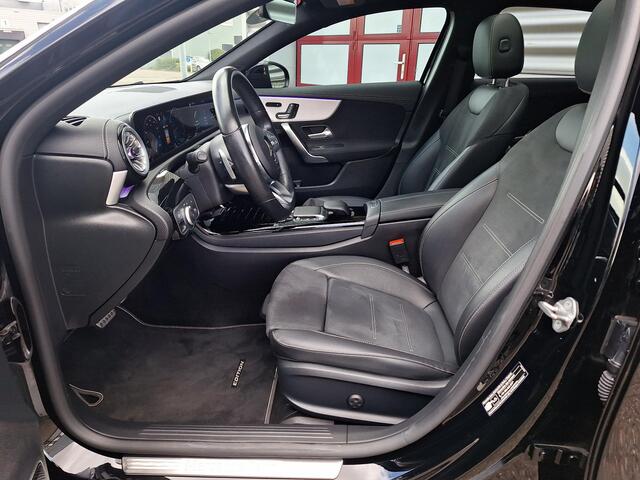 Mercedes-Benz A-KLASSE 200 Business Solution AMG | Edition | Panoramadak | Rijassistentiepakket | Achteruitrijcamera | Memory pakket | Multibeam LED | Stoelverwarming | Keyless-GO