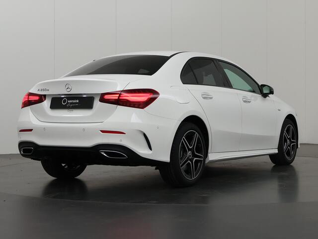 Mercedes-Benz A-KLASSE 250 e Business Solution AMG | Night Pakket | 360* Camera | Panoramadak | Dode hoek |