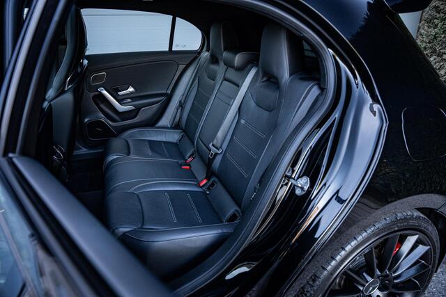 Mercedes-Benz A-KLASSE AMG 35 4MATIC 306pk|Pano|Aero-pack|Schaalstoelen|Burmester|Sfeerverl.|Memory|Dealer-onderhouden