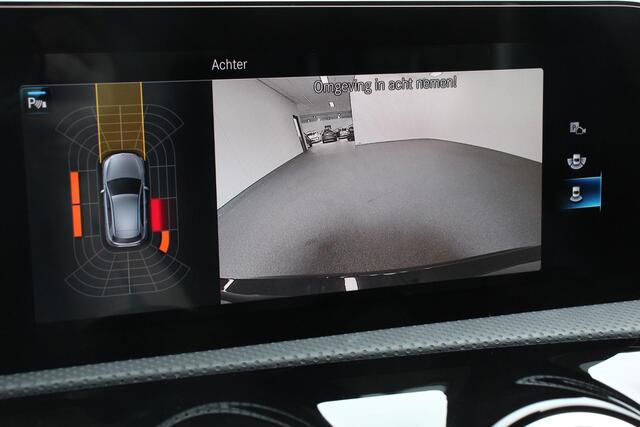 Mercedes-Benz A-KLASSE 180 136pk Automaat Progressive Navigatie Parkeersensoren Camera Cruise Control Stoelverwarming Ledverlichting Climate Control