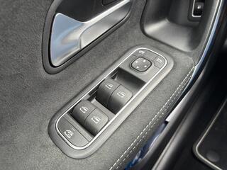 mercedes-benz-a-klasse-250-e-amg-li