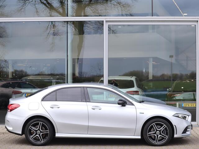 Mercedes-Benz A-KLASSE 250 e AMG Line