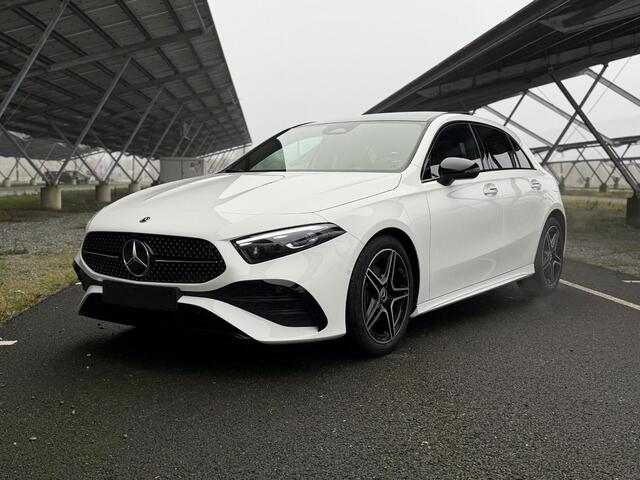 Mercedes-Benz A-KLASSE 180 Business Solution AMG | Night | Panoramadak | Sfeerverlichting | Stoelverwarming | Parkeercamera |