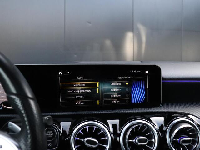 Mercedes-Benz A-KLASSE 200 Premium Plus | AMG LINE | MEMORY | PANO-DAK | CAMERA | STOELVERW. | CRUISE | NAVI |