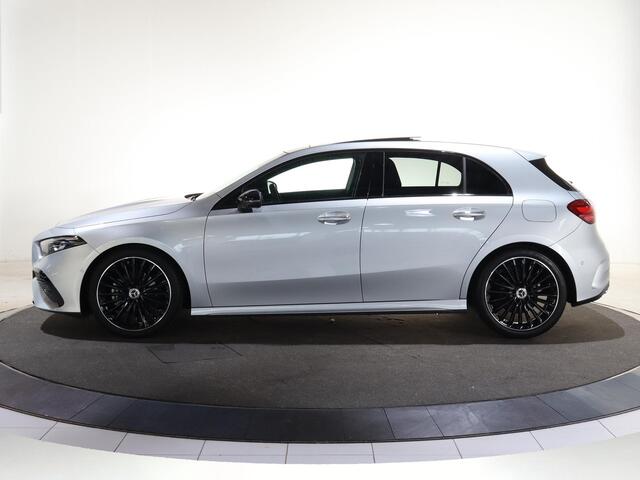Mercedes-Benz A-KLASSE 180 Business Solution AMG | Panoramaschuifdak | Premium Plus pakket | Stoelverwarming | Achteruitrijcamera | MULTIBEAM LED |