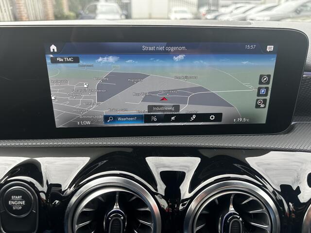 Mercedes-Benz A-KLASSE 250 e Luxury Line Pano|Sfeer|Matrix|Nightpakket