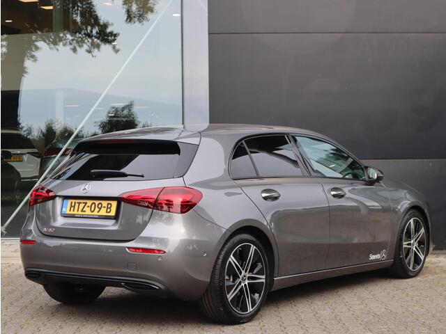 Mercedes-Benz A-KLASSE 180 Star Edition Luxury Line