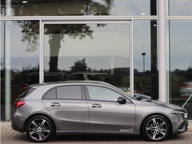 Mercedes-Benz A-KLASSE 180 Star Edition Luxury Line