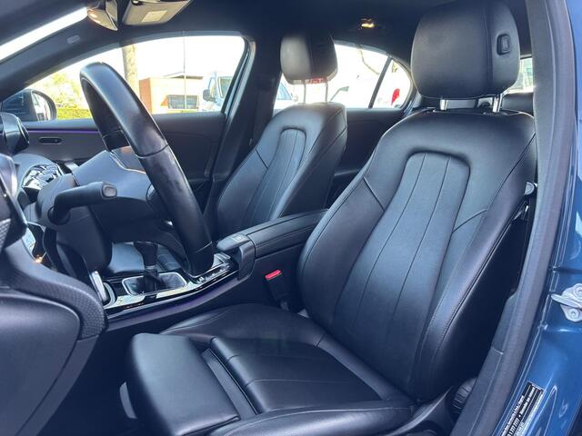Mercedes-Benz A-KLASSE 160 Business Solution Luxury | Sfeerverlichting | Mbux | Leer | Stoelverwarming
