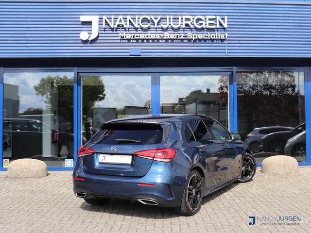 Mercedes-Benz A-KLASSE 160 | AMG | Night Pakket | LED | 20'' AMG | Sensoren V+A | DAB | Trekhaak | Navi | MBUX | Ambiente | Cruise | Camera | Apple CarPlay/Android Auto | Privacy Glas |
