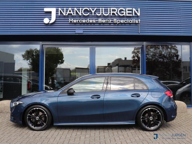 Mercedes-Benz A-KLASSE 160 | AMG | Night Pakket | LED | 20'' AMG | Sensoren V+A | DAB | Trekhaak | Navi | MBUX | Ambiente | Cruise | Camera | Apple CarPlay/Android Auto | Privacy Glas |