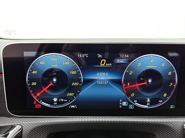 Mercedes-Benz A-KLASSE 180 Business Solution AMG | AMG Line | Stoelverwarming | Cruise Control | Inclusief 24 maanden Mercedes-Benz Certified garantie voor Europa.