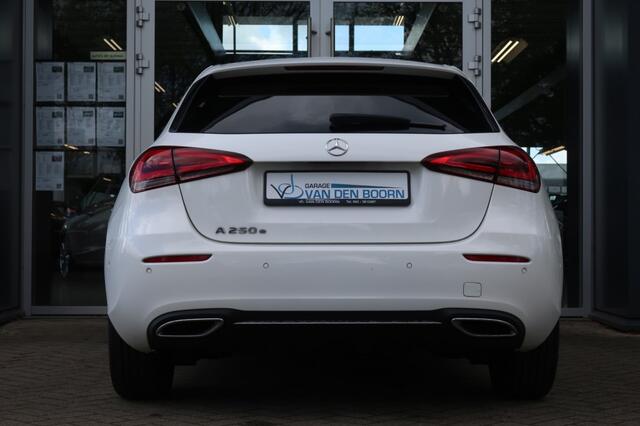 Mercedes-Benz A-KLASSE A250e Advantage, CarPlay/Android, Camera, PDC rondom etc.