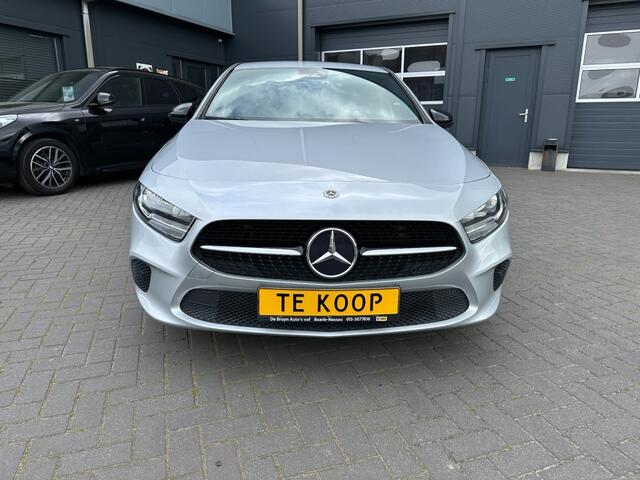 Mercedes-Benz A-KLASSE A 180 Business Solution Navi. Trekhaak 136 PK