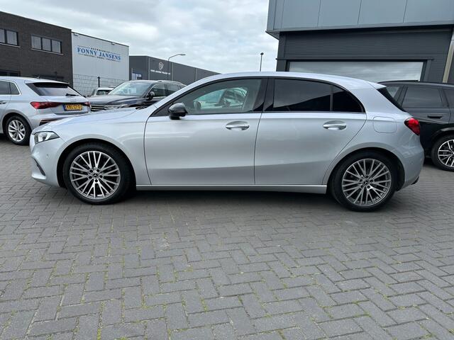 Mercedes-Benz A-KLASSE A 180 Business Solution Navi. Trekhaak 136 PK
