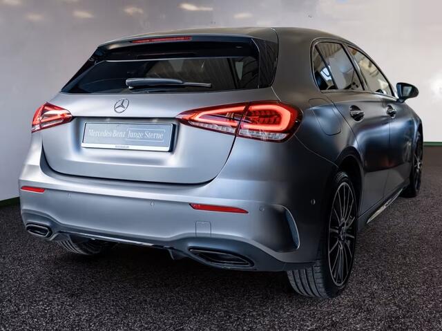 Mercedes-Benz A-KLASSE 250e AMG ** MAGNO ** TREKH, DISTR, PANORAMA, HuD, 2-Zone CLIMA, 19-inch LMV, ** 1e EIG - UNFALLFREI ** ** INFORMEER OOK NAAR ONZE AANTREKKELIJKE FINANCIAL-LEASE TARIEVEN **