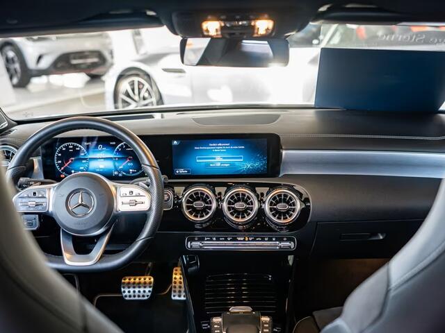 Mercedes-Benz A-KLASSE 250e AMG ** MAGNO ** TREKH, DISTR, PANORAMA, HuD, 2-Zone CLIMA, 19-inch LMV, ** 1e EIG - UNFALLFREI ** ** INFORMEER OOK NAAR ONZE AANTREKKELIJKE FINANCIAL-LEASE TARIEVEN **