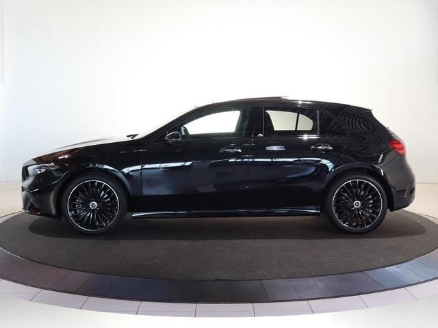 Mercedes-Benz A-KLASSE 250e Business Solution AMG | Panoramaschuifdak | Premium Plus | 19"AMG-velgen | Head-up display | Dodehoekassistent |