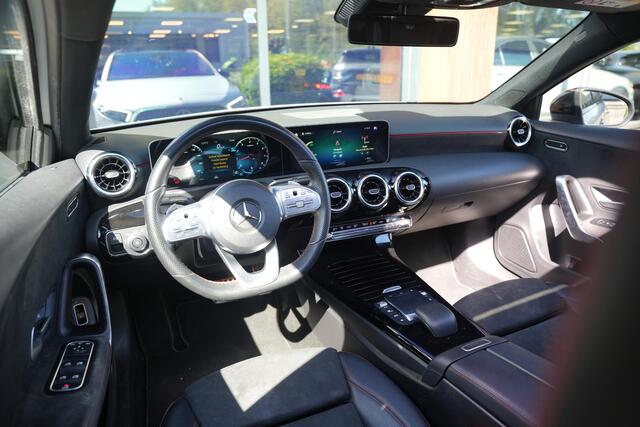 Mercedes-Benz A-KLASSE 200 Business Solution AMG Wide screen Pano Dak