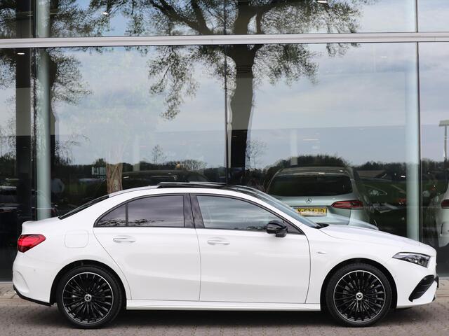 Mercedes-Benz A-KLASSE 250 e AMG Line